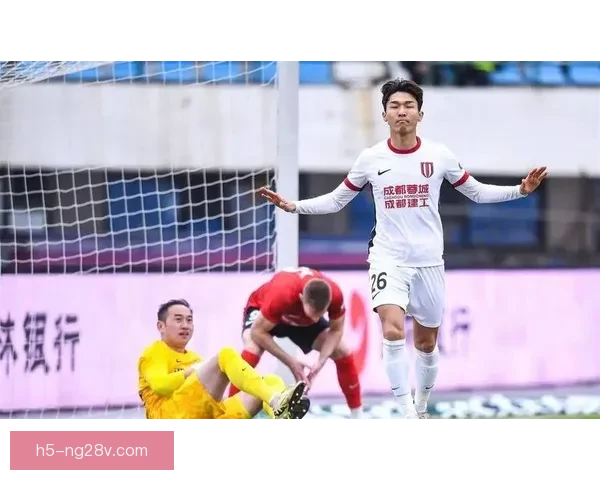 元敏诚重返重庆赛场感慨万千 元敏诚重返重庆赛场感慨万千